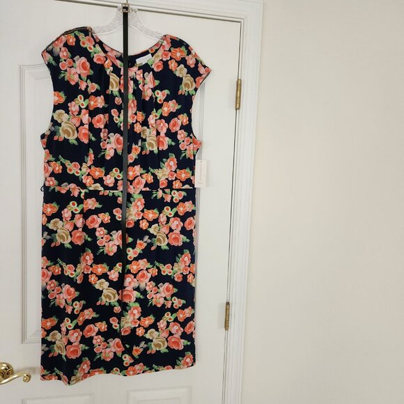 Charter Club Pleated Scoop Neckline Navy Coral Flowered Dress Cap Slv Sz 18 NWT - Picture 1 of 15